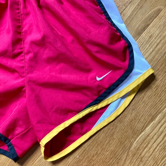 Nike LIVESTRONG Running Shorts size XS - Picture 4 of 6